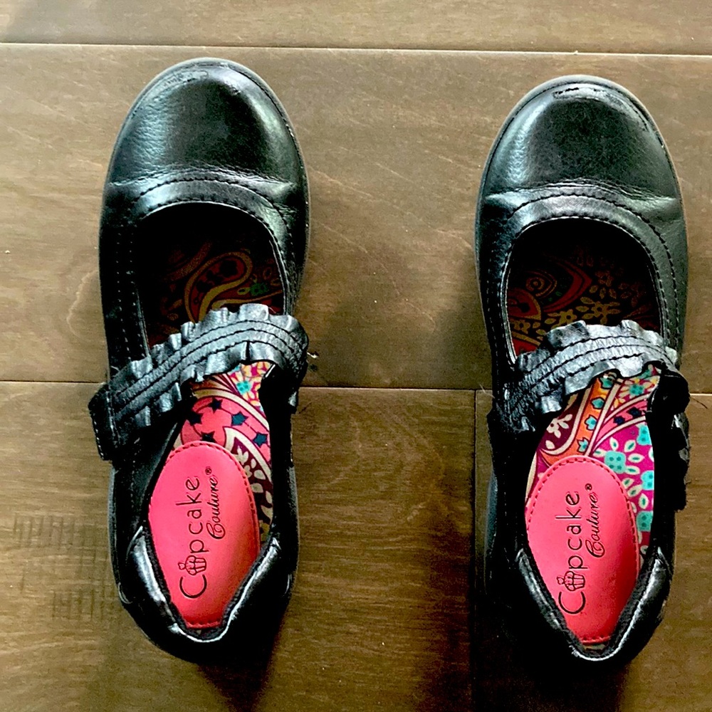Black Mary janes